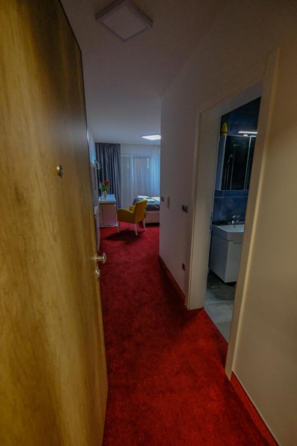 Delux Apartmani Bulevar Sarajevo Exterior photo